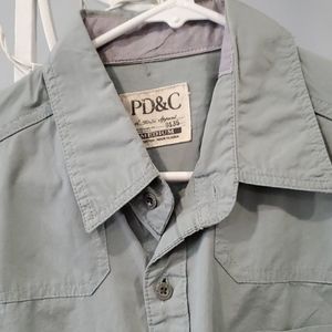 Short sleeve buttondown shirt